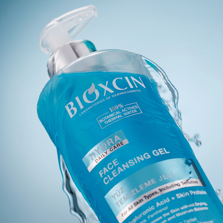ژل شستشوی روزانه صورت بیوکسین Bioxcin مدل Hydra حاوی هیالورونیک اسید حجم 500 میل