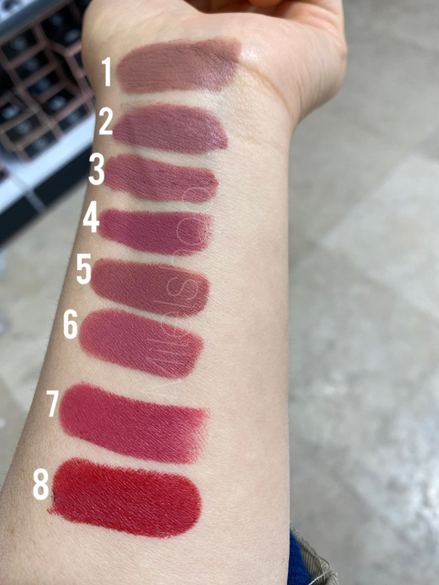 رژلب جامد ساتینی مات گلدن رزsatiny matte