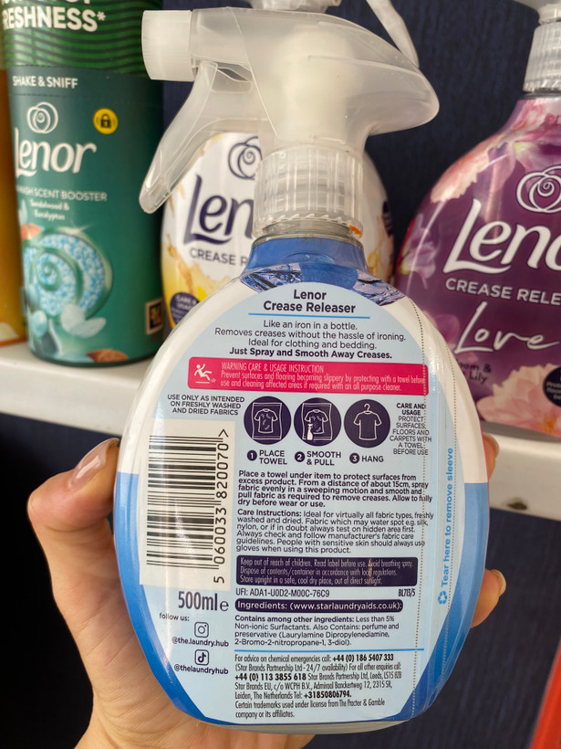 اسپری ضد چروک و اتو کننده لباس لنور lenor رایحه Spring Awakening حجم 500 میل
