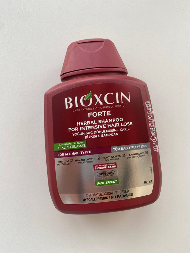 شامپو ضد ریزش مو بیوکسین فورت قرمز ۳۰۰ میلیلیتر | Bioxcin Forte